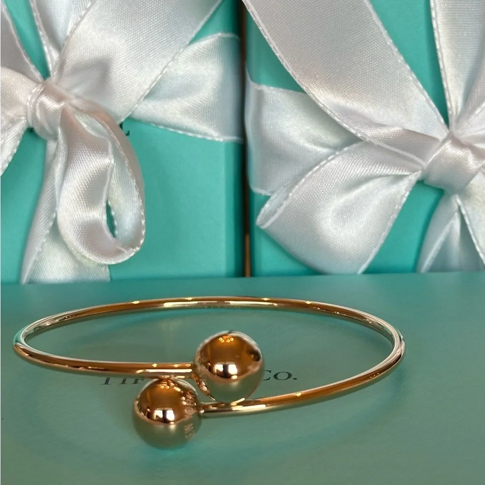 Tiffany & Co.18 k Rose Good , HardWear By pass bracelet